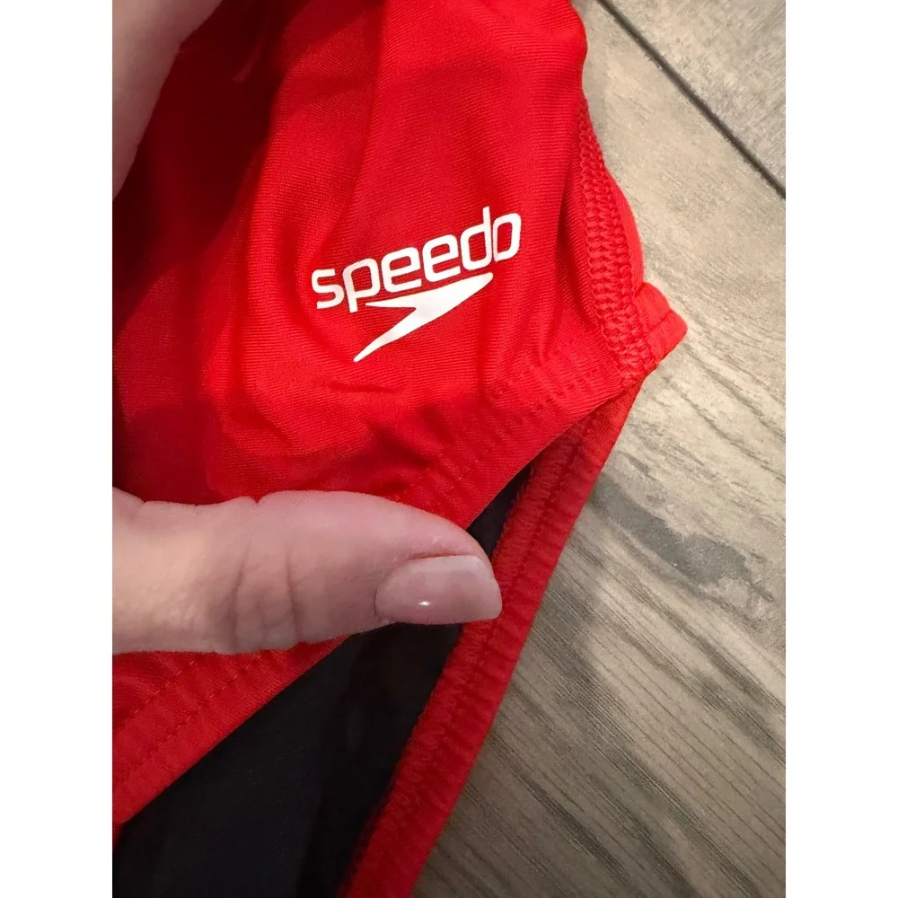 Speedo Womens Red Racerback One Piece Training Swimsuit Size 28 8-002406601